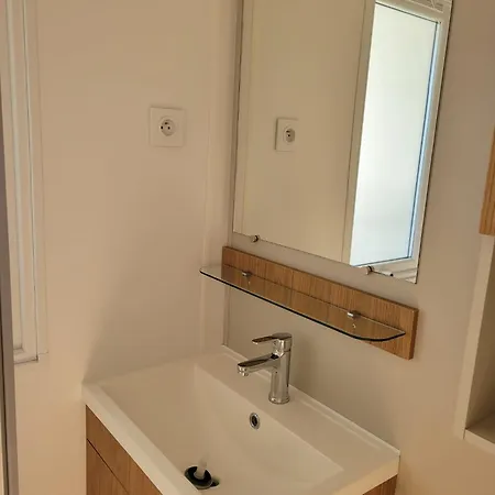 Kemp Chez Maya 2 Dont Parentale Et 2 Salles De Bain Dans 4 Etoiles Saint-Julien-en-Born